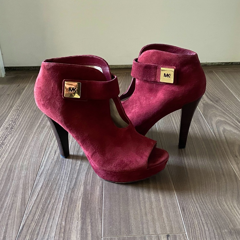 Gently Used Michael Kors Red Pumps w/ Buckle Strap
